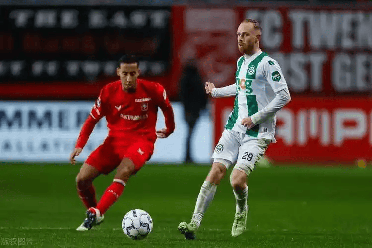 九游官网-包含离谱！圣安东尼奥马刺围绕荷甲绝杀压哨阿贾克斯迎NBA总决赛关键赛，西汉姆迎来里程碑备战欧冠的词条-九游官网